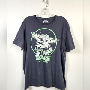 Star Wars Men's Yoda Graphic Short Sleeve T-Shirt, sz LG